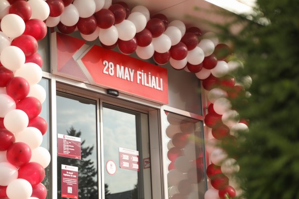 Kapital Bank ipoteka və KOS yönümlü, yenilənən 28 May filialını istifadəyə verdi 